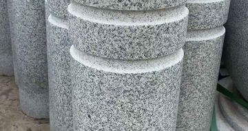 河南 芝麻白花岗岩挡车柱、隔离柱多少钱