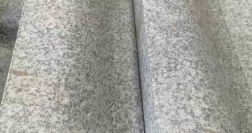 河南芙蓉白S型拉丝面路沿石