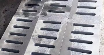 河南 芝麻灰石材沟盖板