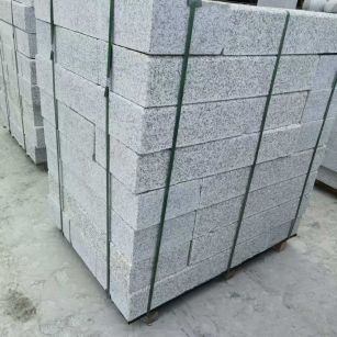 河南 芙蓉白火烧两面路沿石