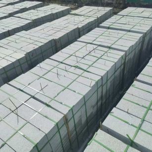 河南 芝麻白1.8公分火烧300*600地铺，清仓大甩卖