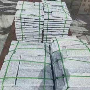 河南 芝麻白蘑菇石装车出货