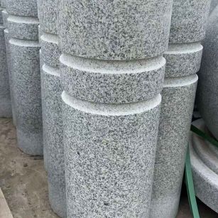 河南 芝麻白花岗岩挡车柱、隔离柱多少钱
