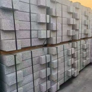 河南 芝麻白路沿石