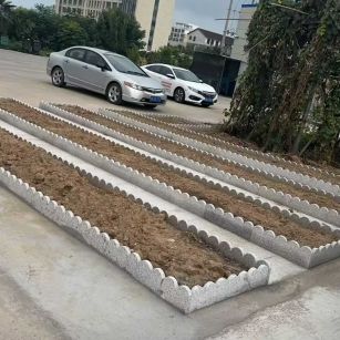 河南 花边石、花围石、花园石安装效果