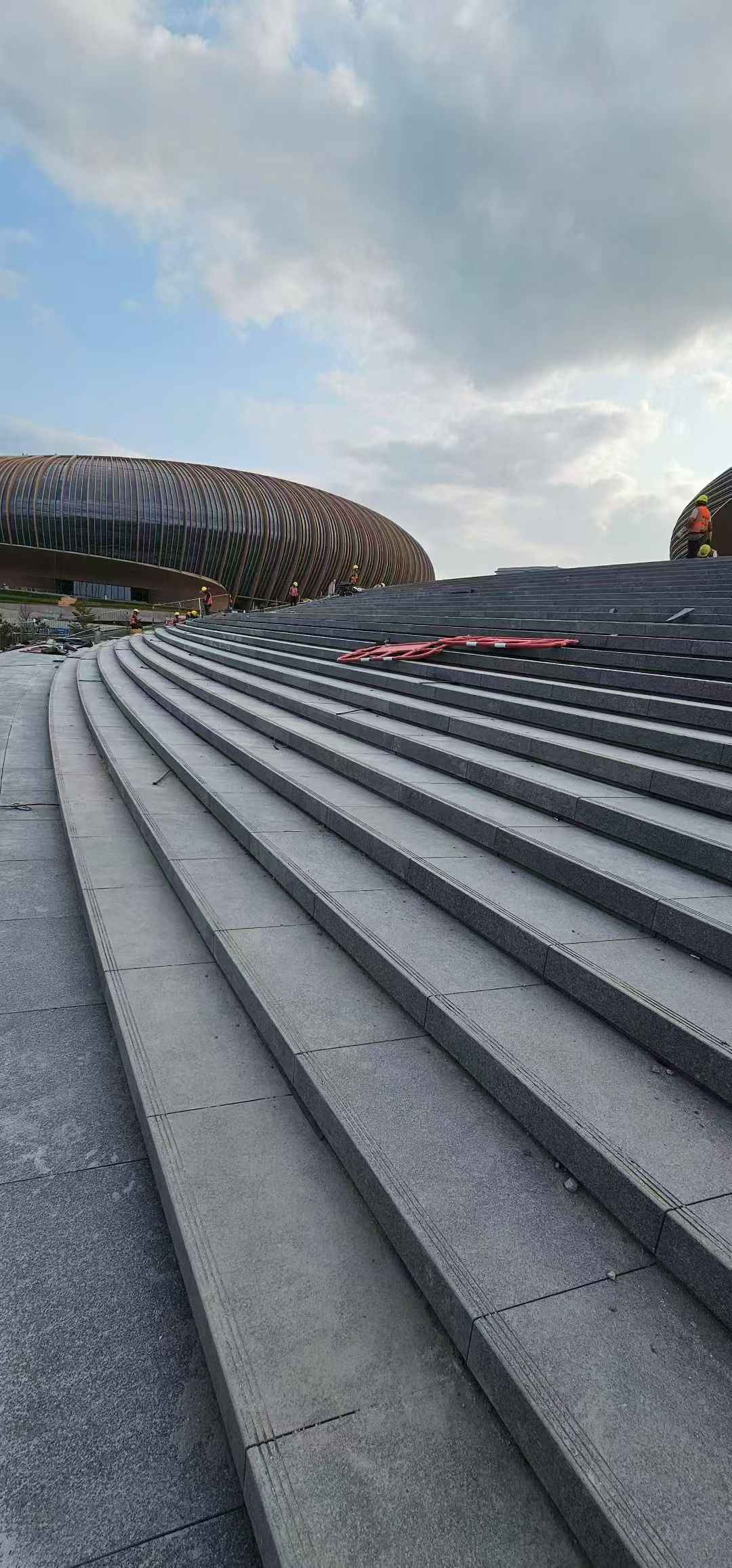 河南 弧形整石台阶铺装效果图