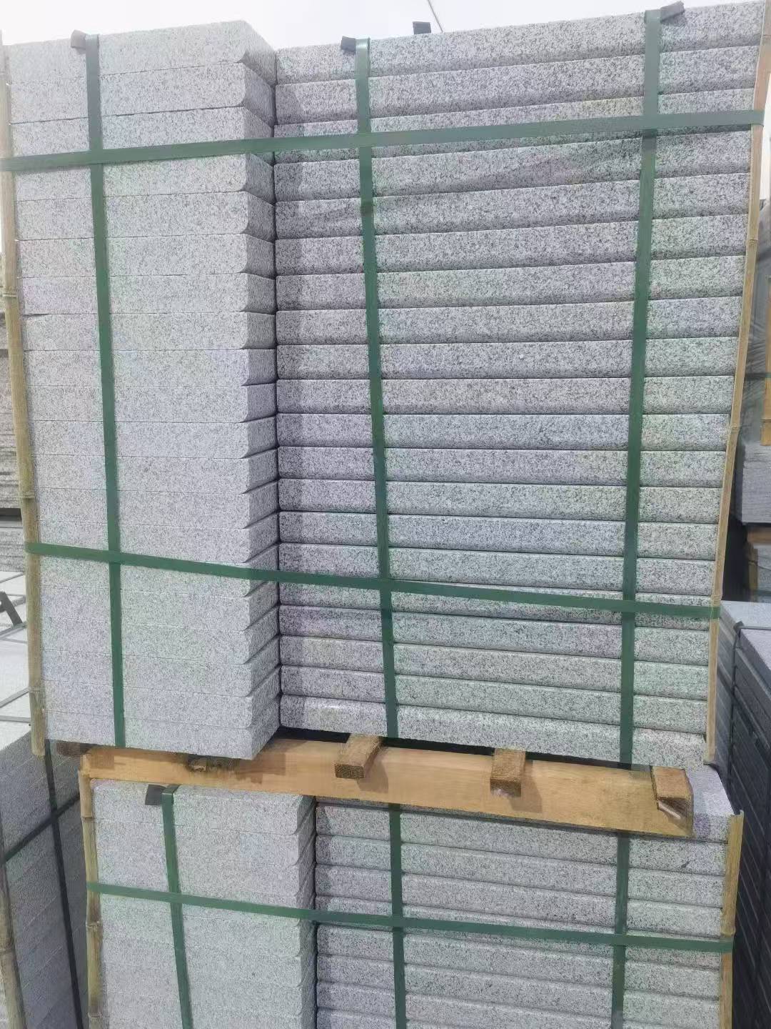 河南 5公分芝麻白，倒斜角，室外楼梯踏步