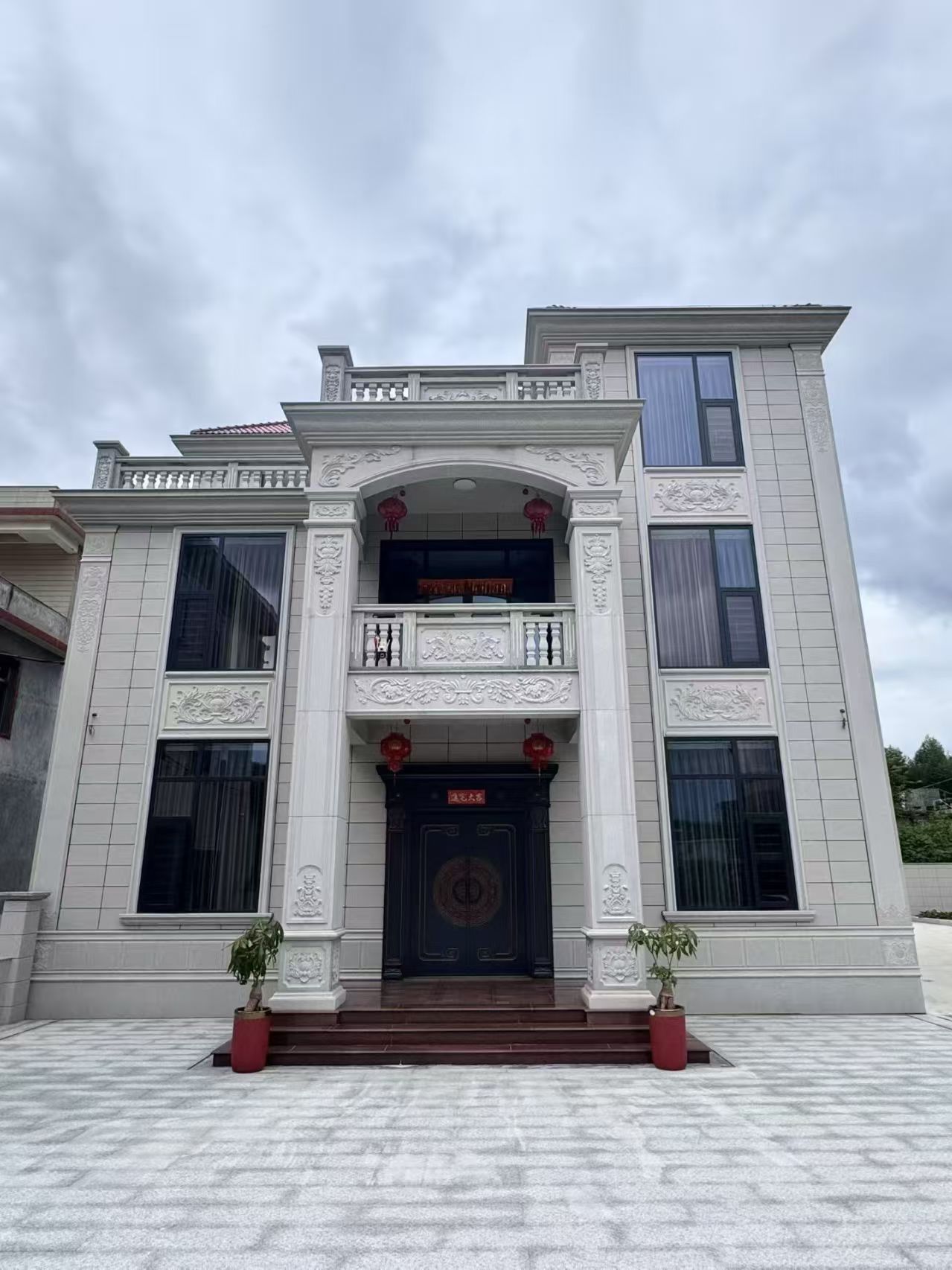 河南 芝麻白石材别墅干挂案例展示