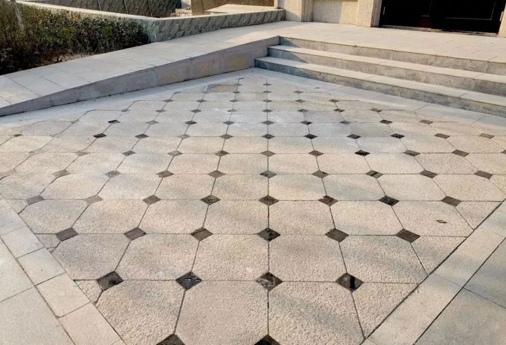 河南黄金麻花岗岩「地面」石材铺装案例