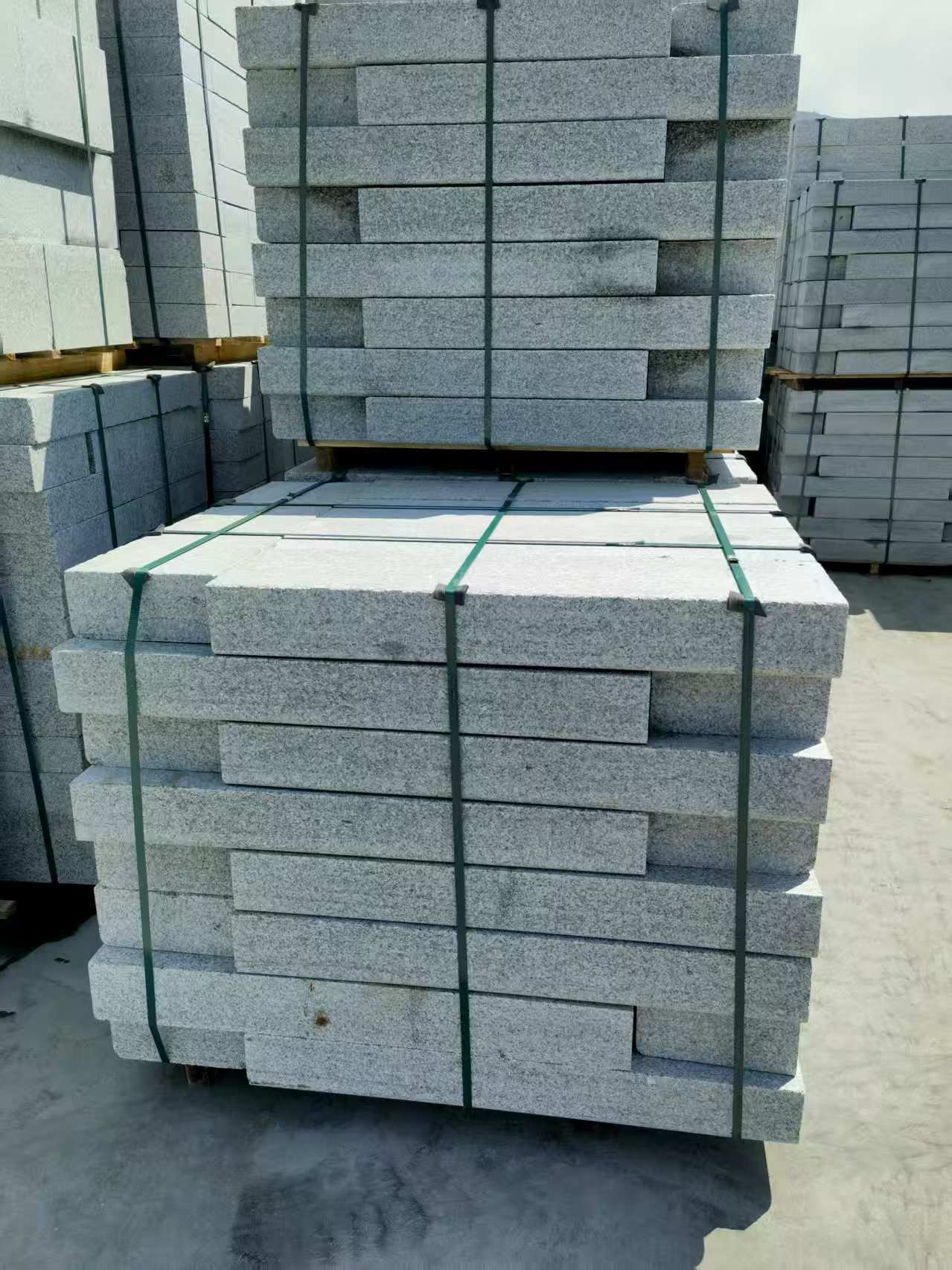 河南 芙蓉白花岗岩路沿石、平石尺寸标准，色泽均匀