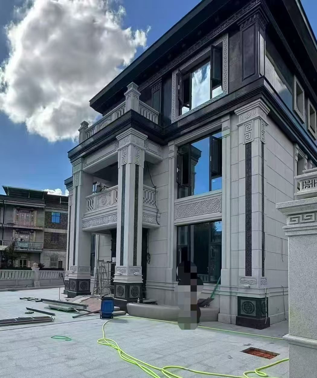 河南 别墅干挂，芝麻白与芝麻黑完美配合